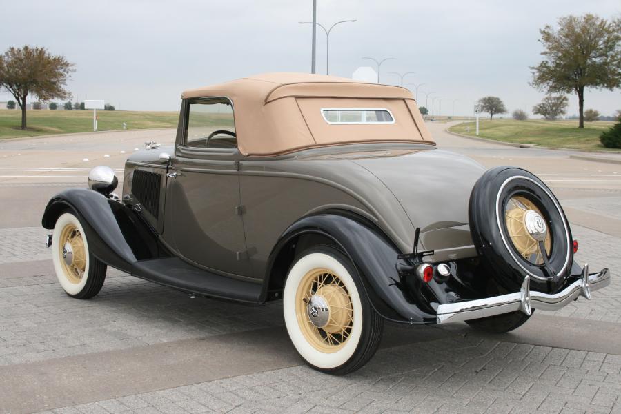  Ford Cabriolet 1933 года  (фото 16 из 17)